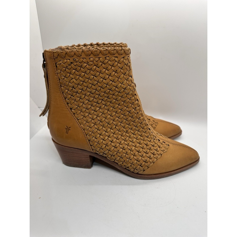 Fryeโ Ellen Woven Bootie Amber Leather 6.5M Ankle Boot